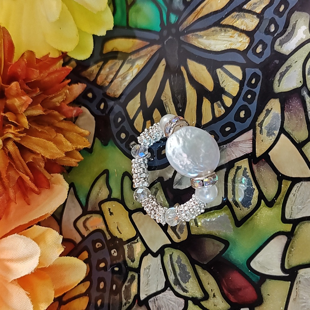 Handmade Baroque Pearl Beaded Stretch Ring - READ BELOW FOR CUSTOM SIZING 👇 - Picture 4 of 6